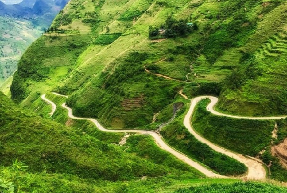 Top 5 Spectacular Mountain Passes in Vietnam